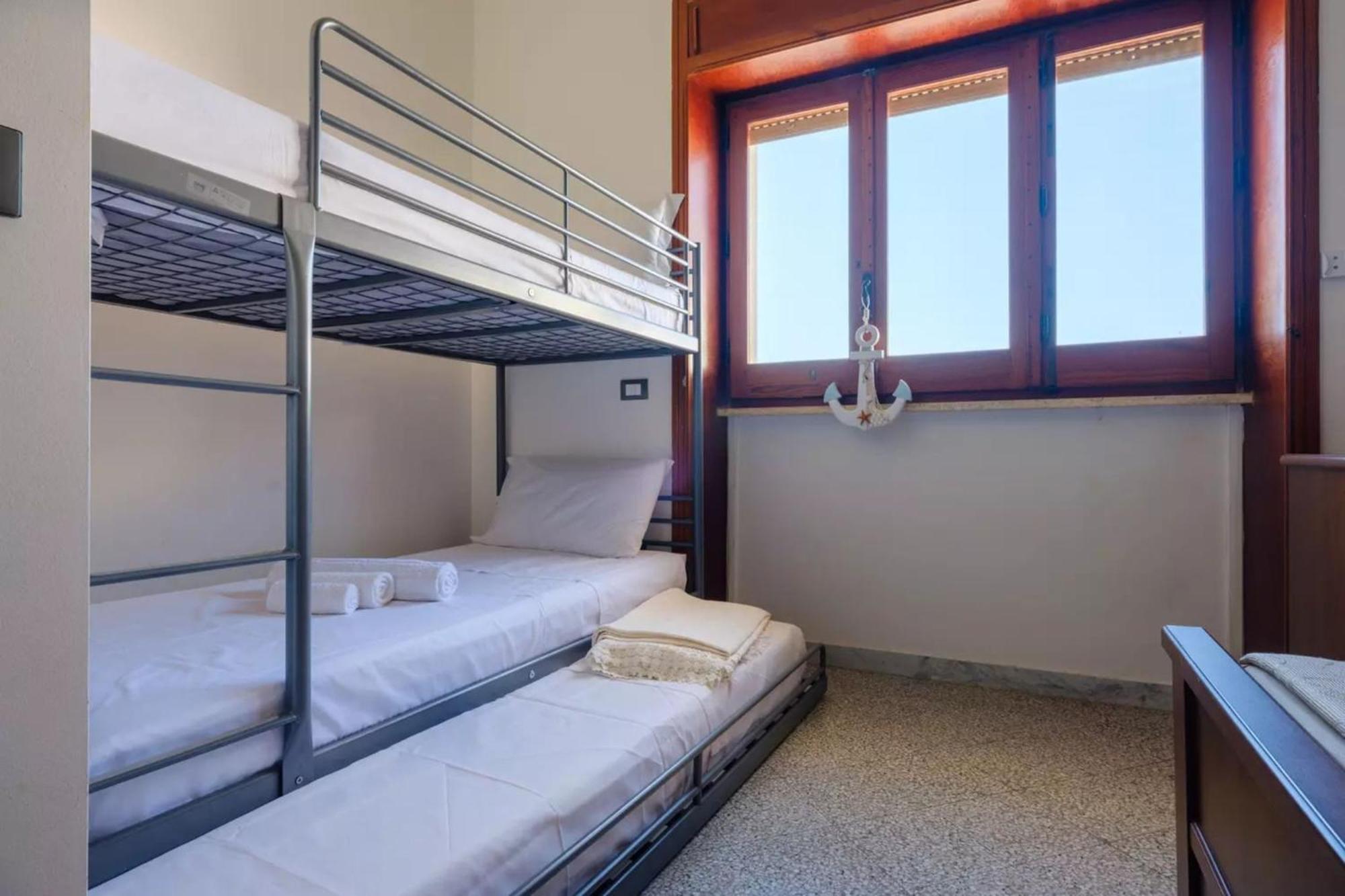 Emerald Residence Sleeps 12 With Sea View Porto Cesareo Eksteriør bilde
