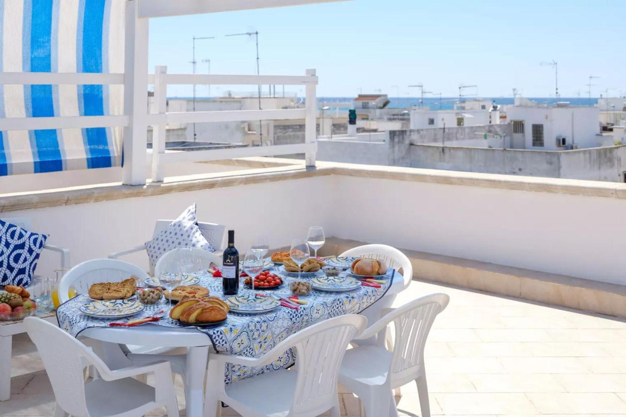 Emerald Residence Sleeps 12 With Sea View Porto Cesareo Eksteriør bilde