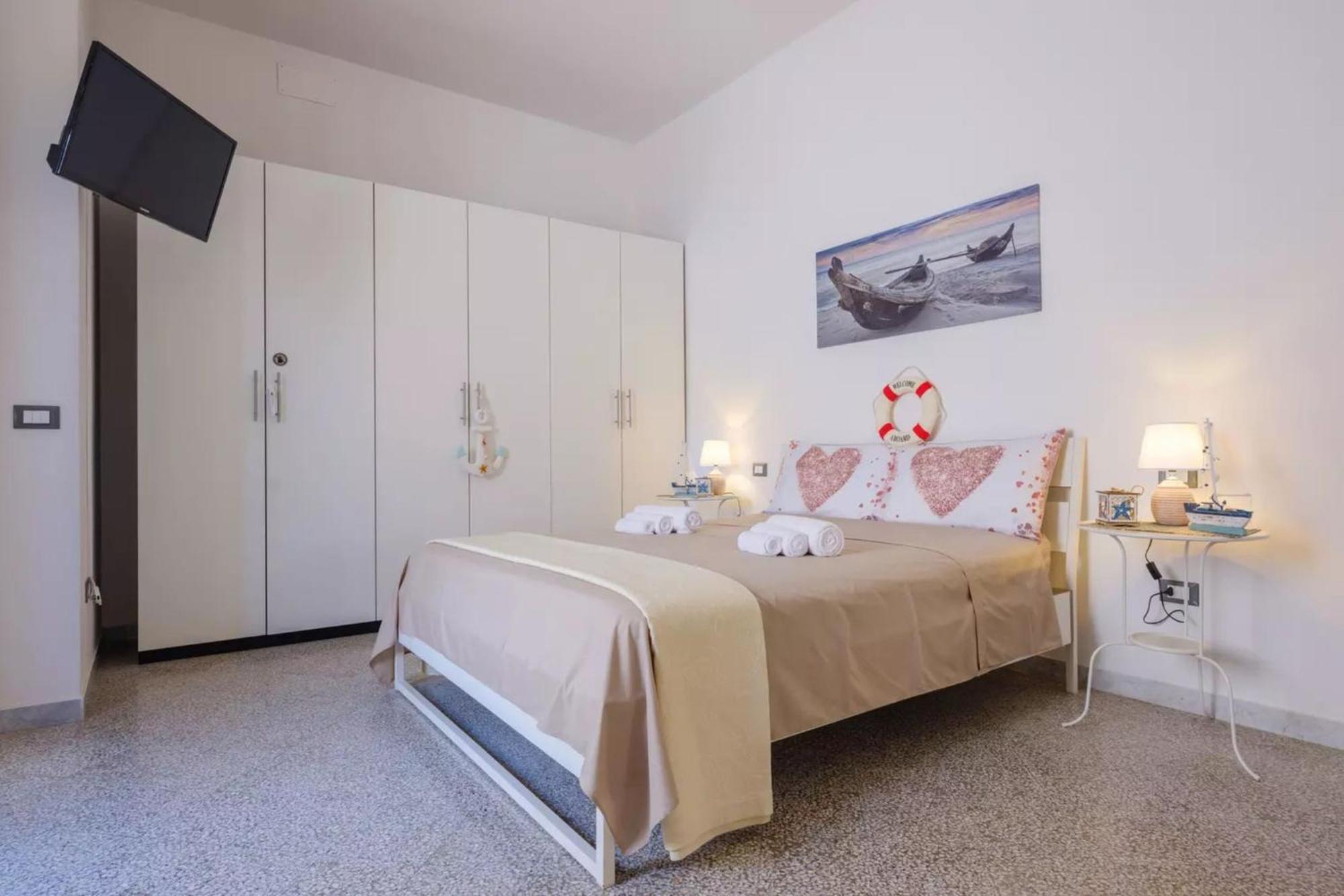 Emerald Residence Sleeps 12 With Sea View Porto Cesareo Eksteriør bilde